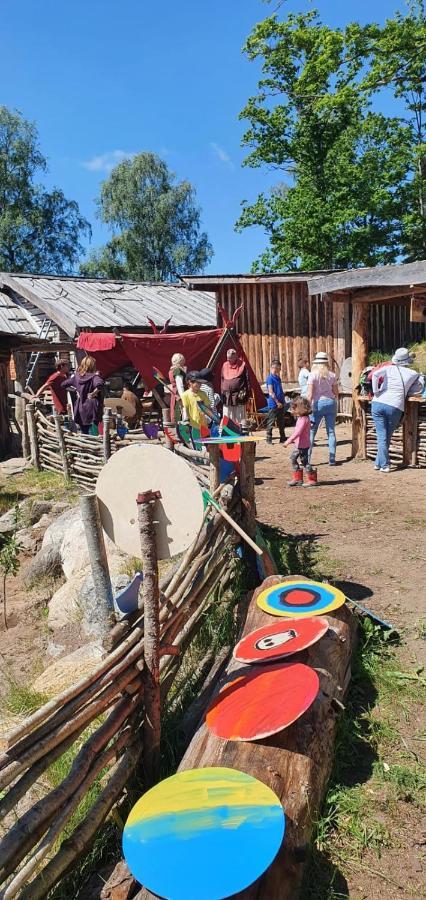 Bed and Breakfast Vittfarnas Hird Vikingaby Sosdala Экстерьер фото